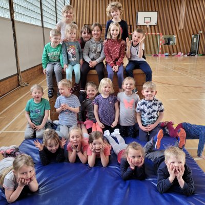 Kleine Leute Turnen Kleine Leute Turnen